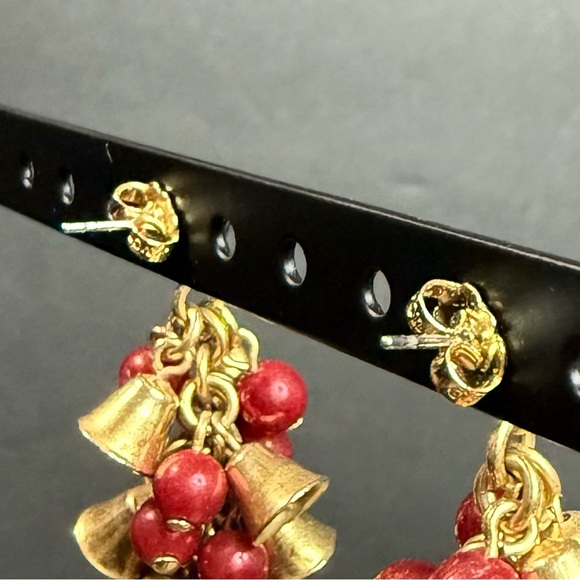 VTG Gold Tone Dangle Drop Christmas Bells & Red Balls/Beads  Earrings By Avon - Picture 5 of 6